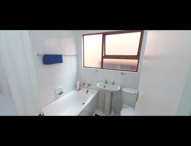 2 BEDROOM SECTIONAL TITLE FOR SALE IN UMBILO